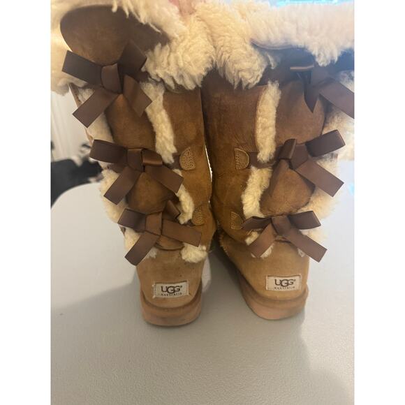 Used UGG Women's Bailey Bow Tall-Chestnut-Size 8 - Picture 3 of 7